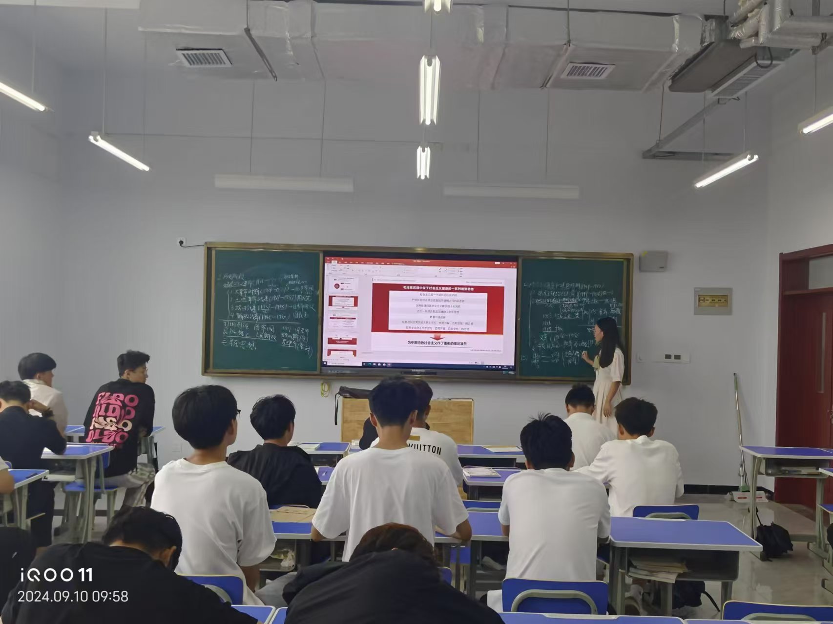 少妇被又大又粗又爽久久