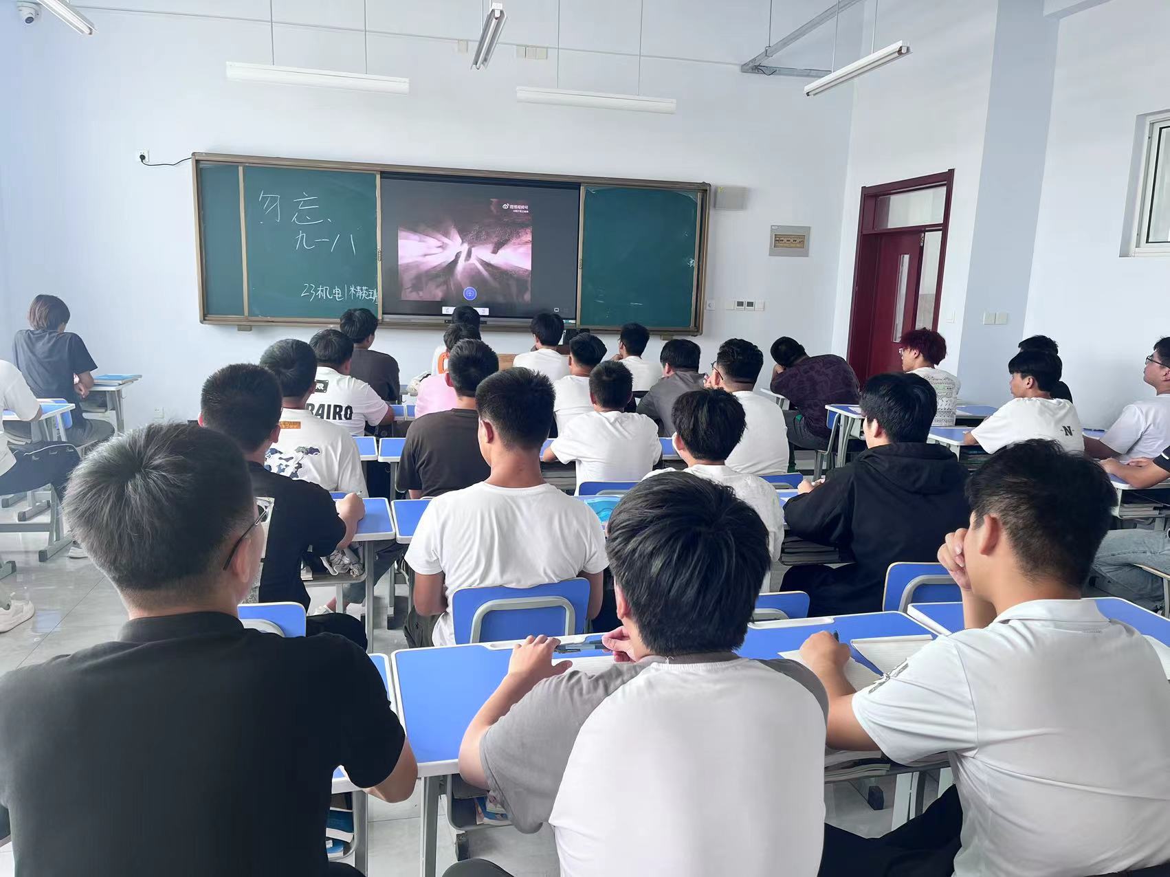 少妇被又大又粗又爽久久