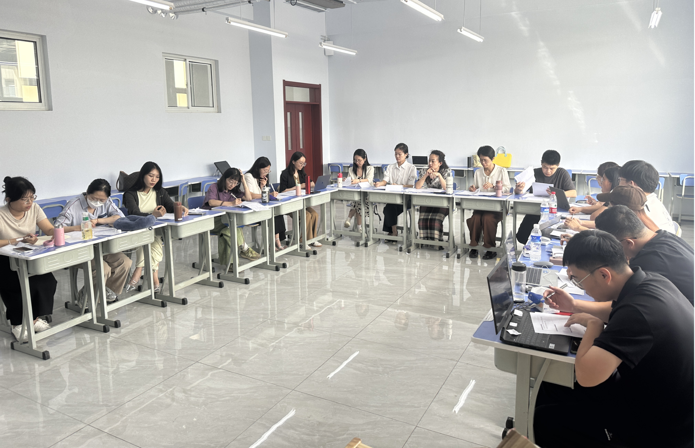 少妇被又大又粗又爽久久