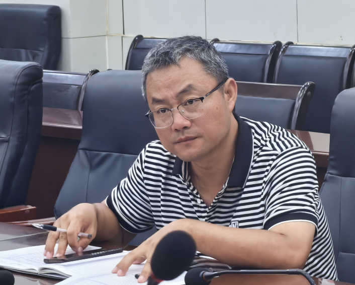 少妇被又大又粗又爽久久