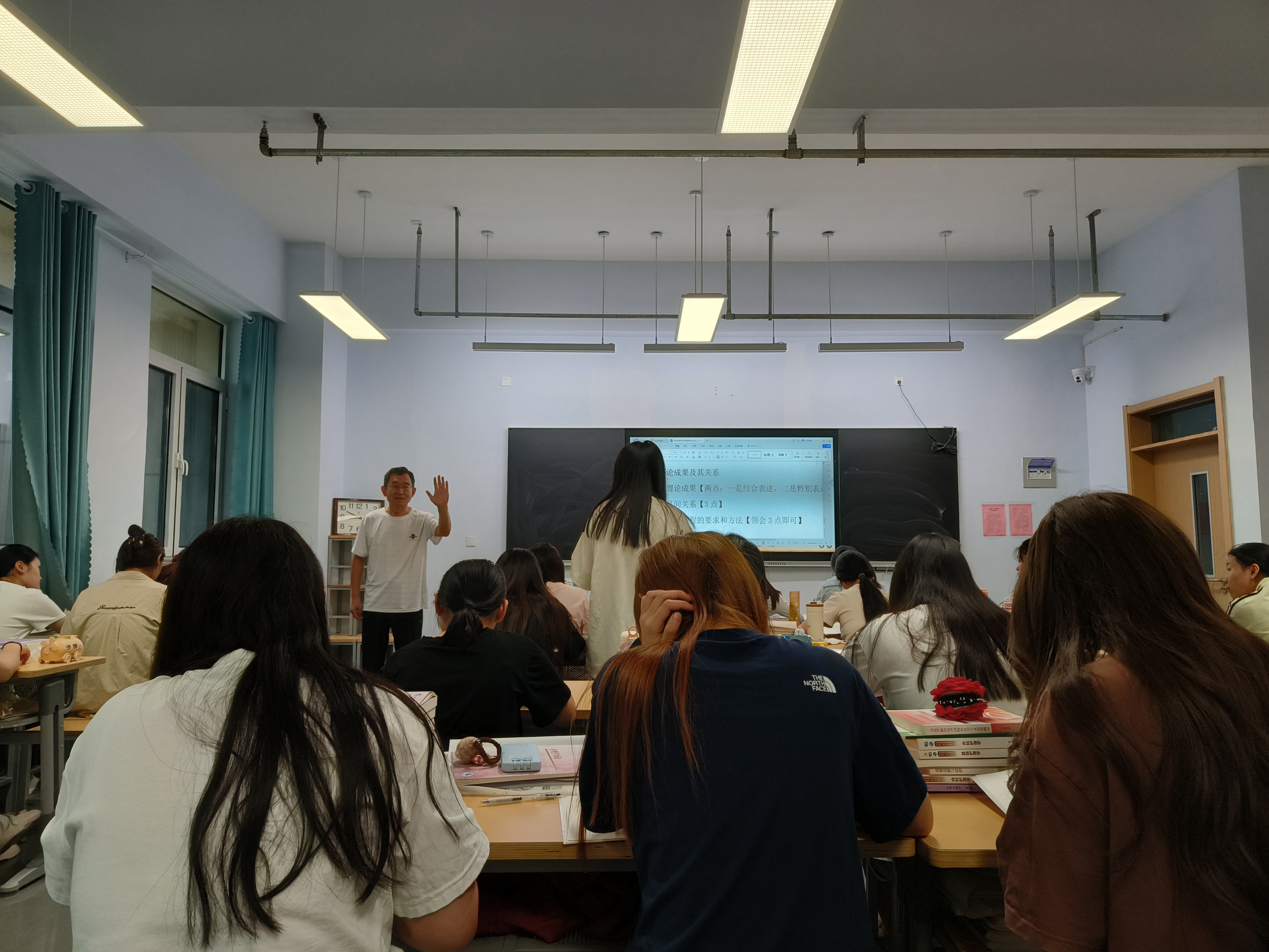 少妇被又大又粗又爽久久