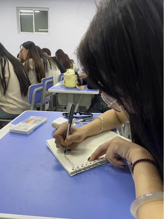 少妇被又大又粗又爽久久