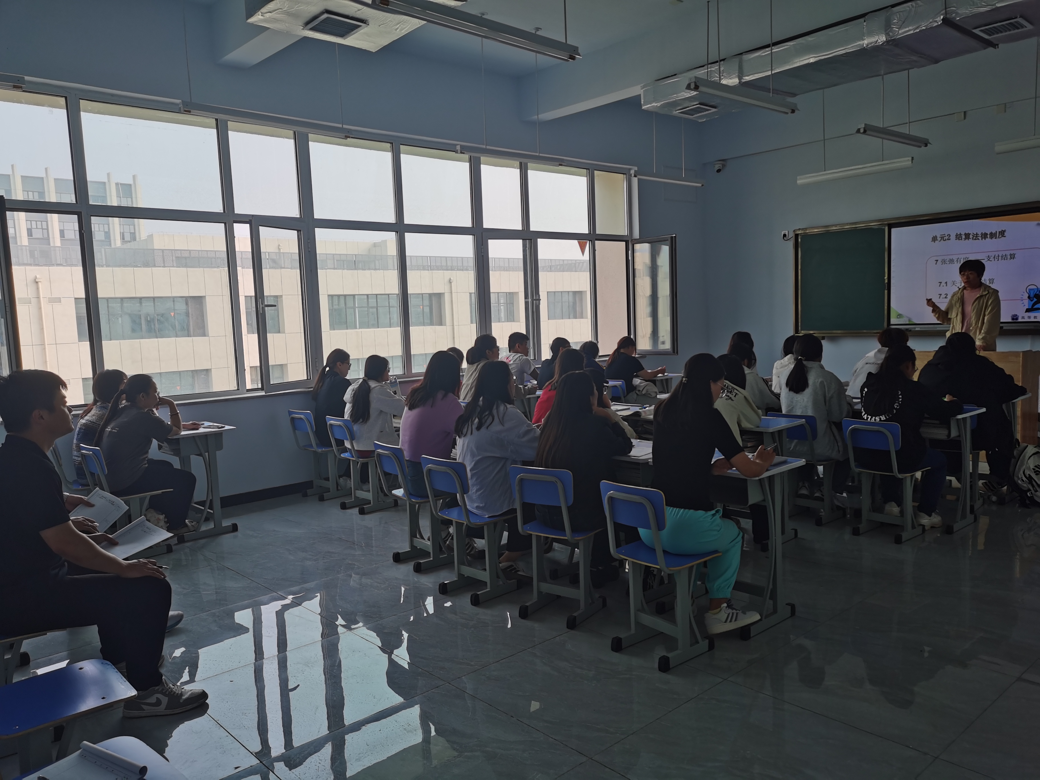 少妇被又大又粗又爽久久