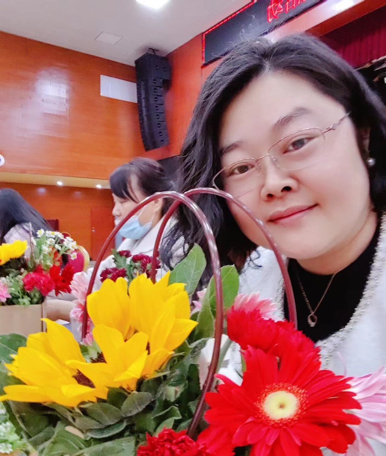 少妇被又大又粗又爽久久