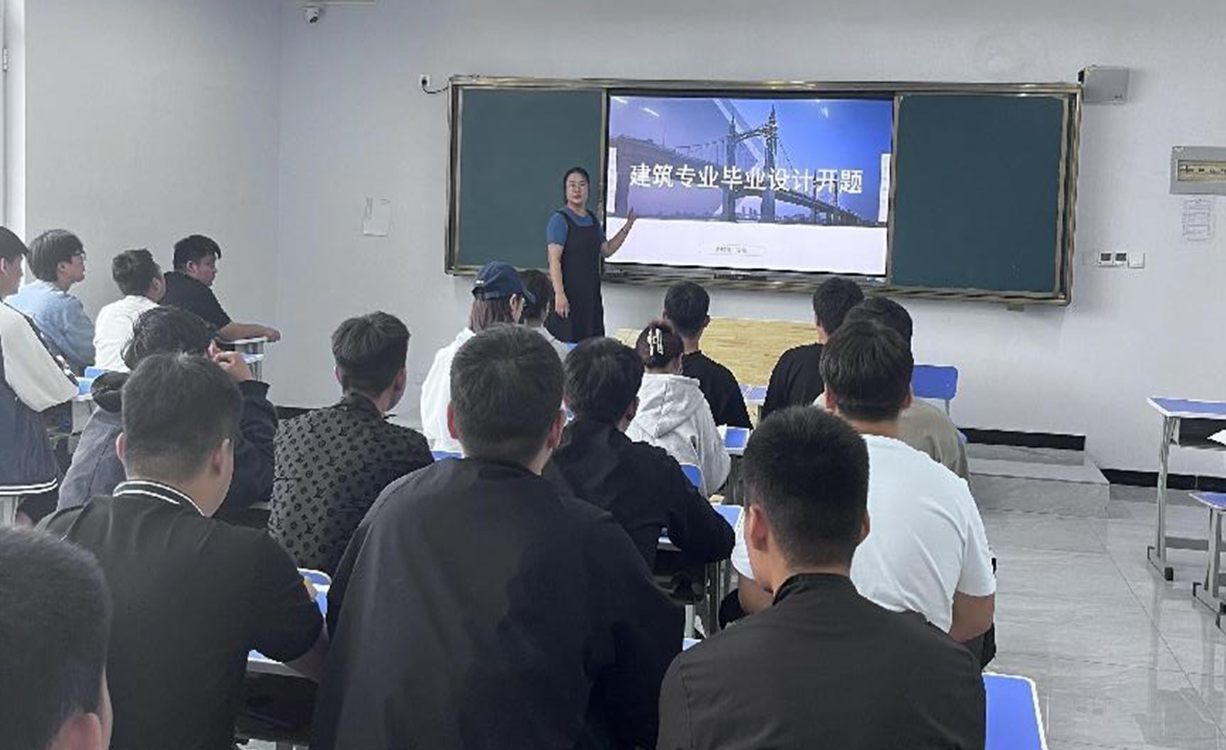 少妇被又大又粗又爽久久