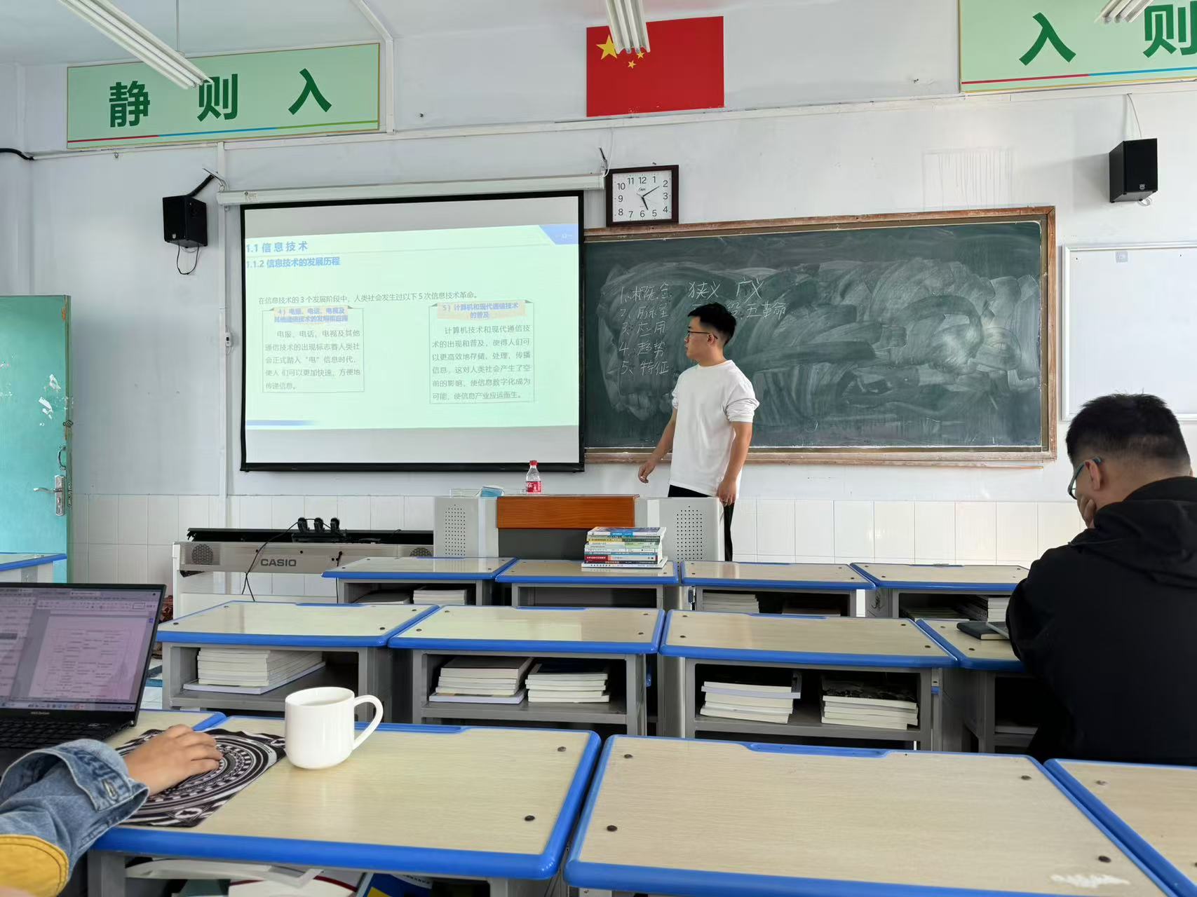 少妇被又大又粗又爽久久