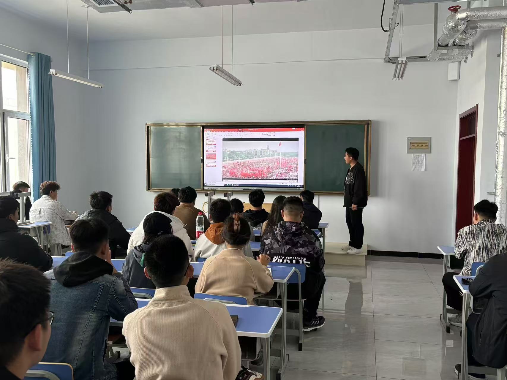 少妇被又大又粗又爽久久