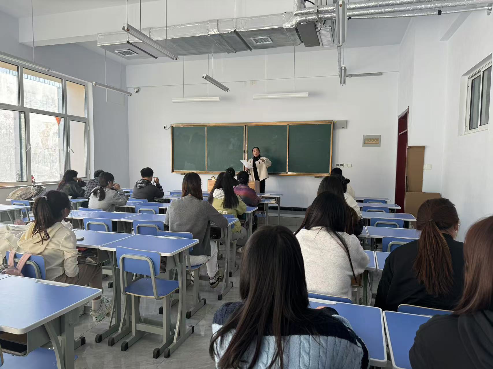 少妇被又大又粗又爽久久