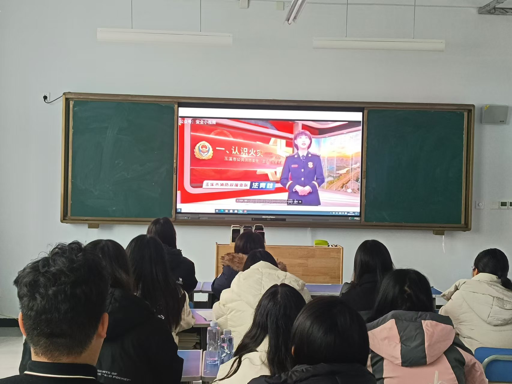 少妇被又大又粗又爽久久