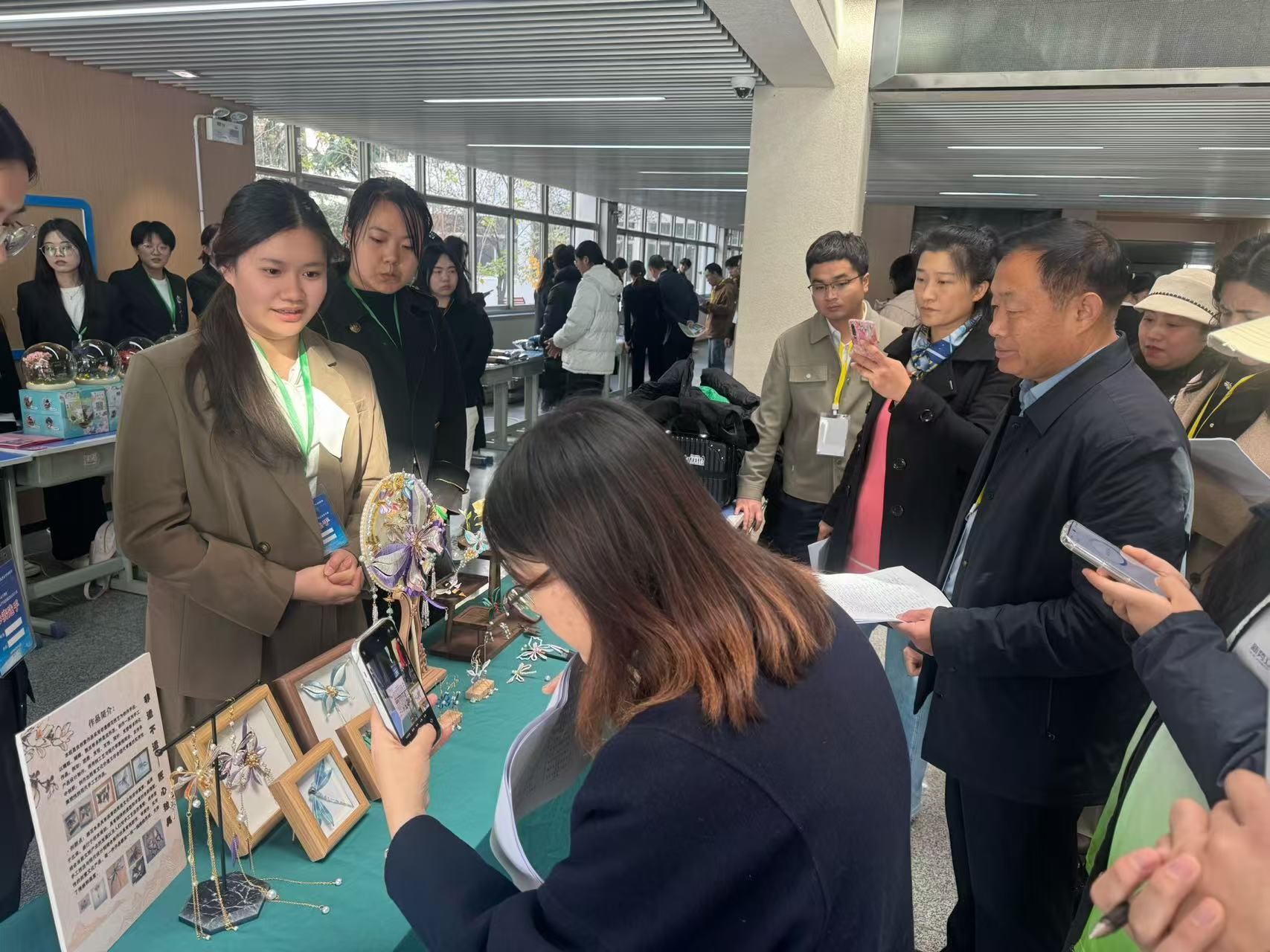 少妇被又大又粗又爽久久