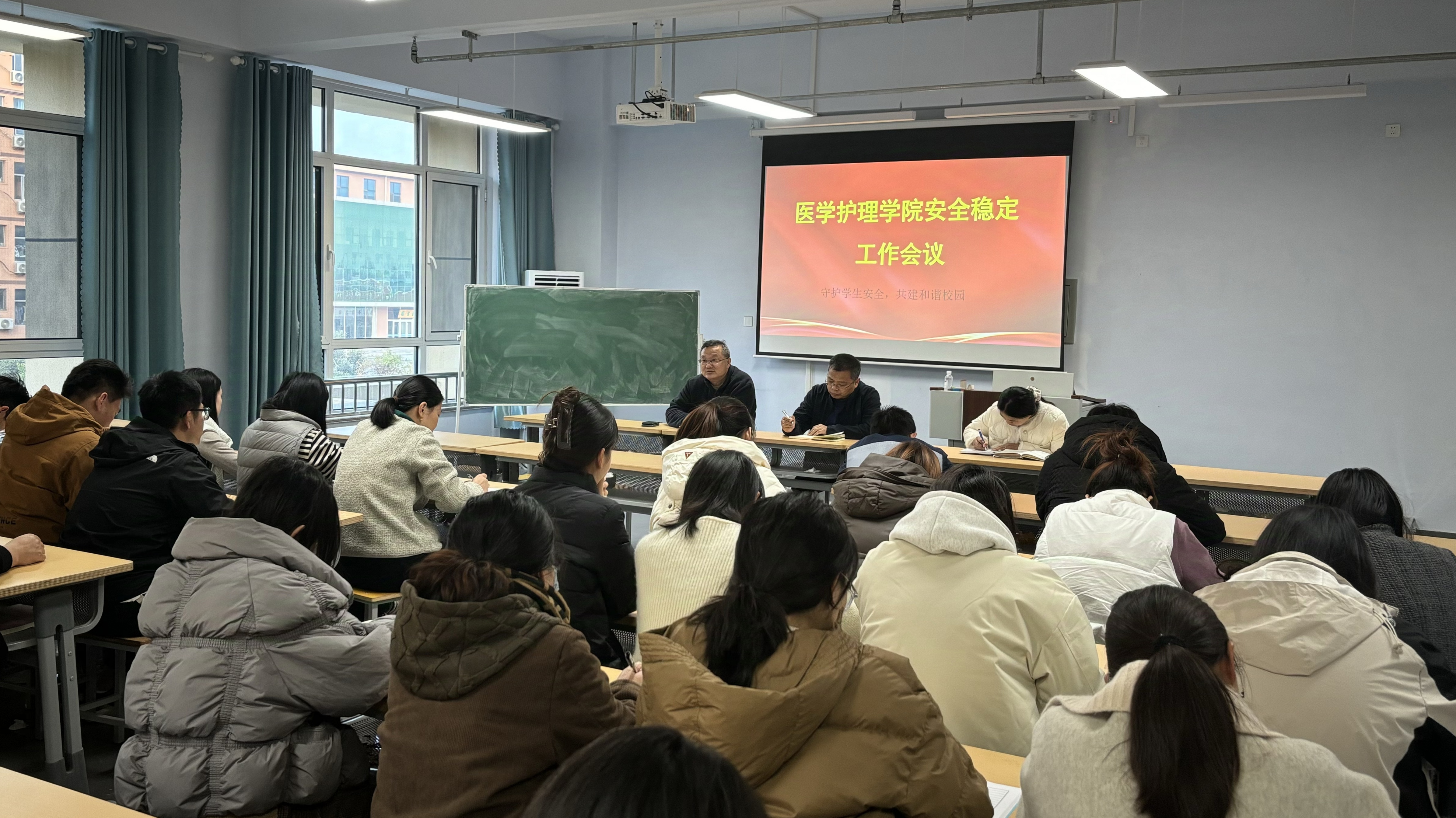 少妇被又大又粗又爽久久