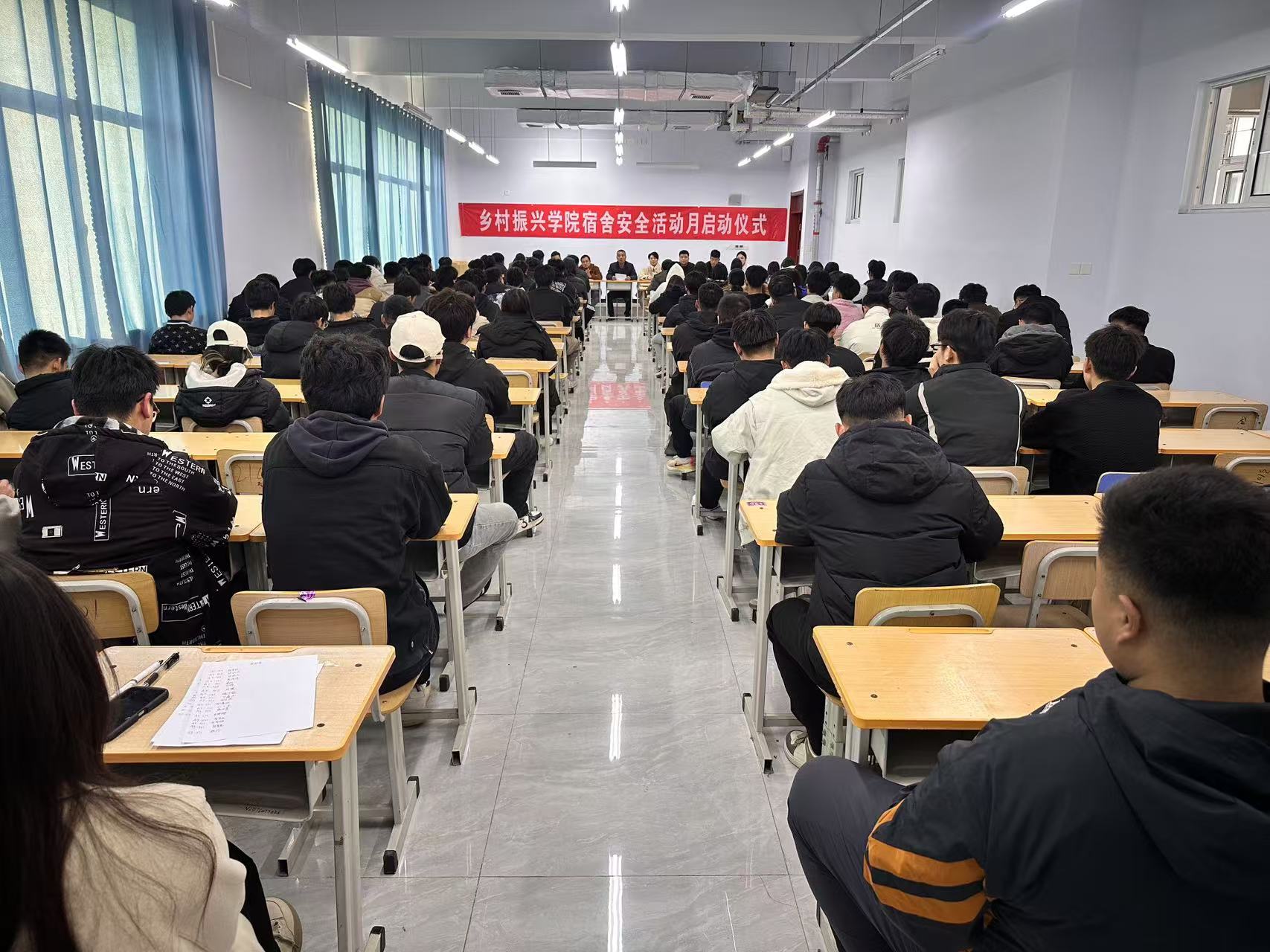 少妇被又大又粗又爽久久