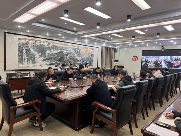 少妇被又大又粗又爽久久