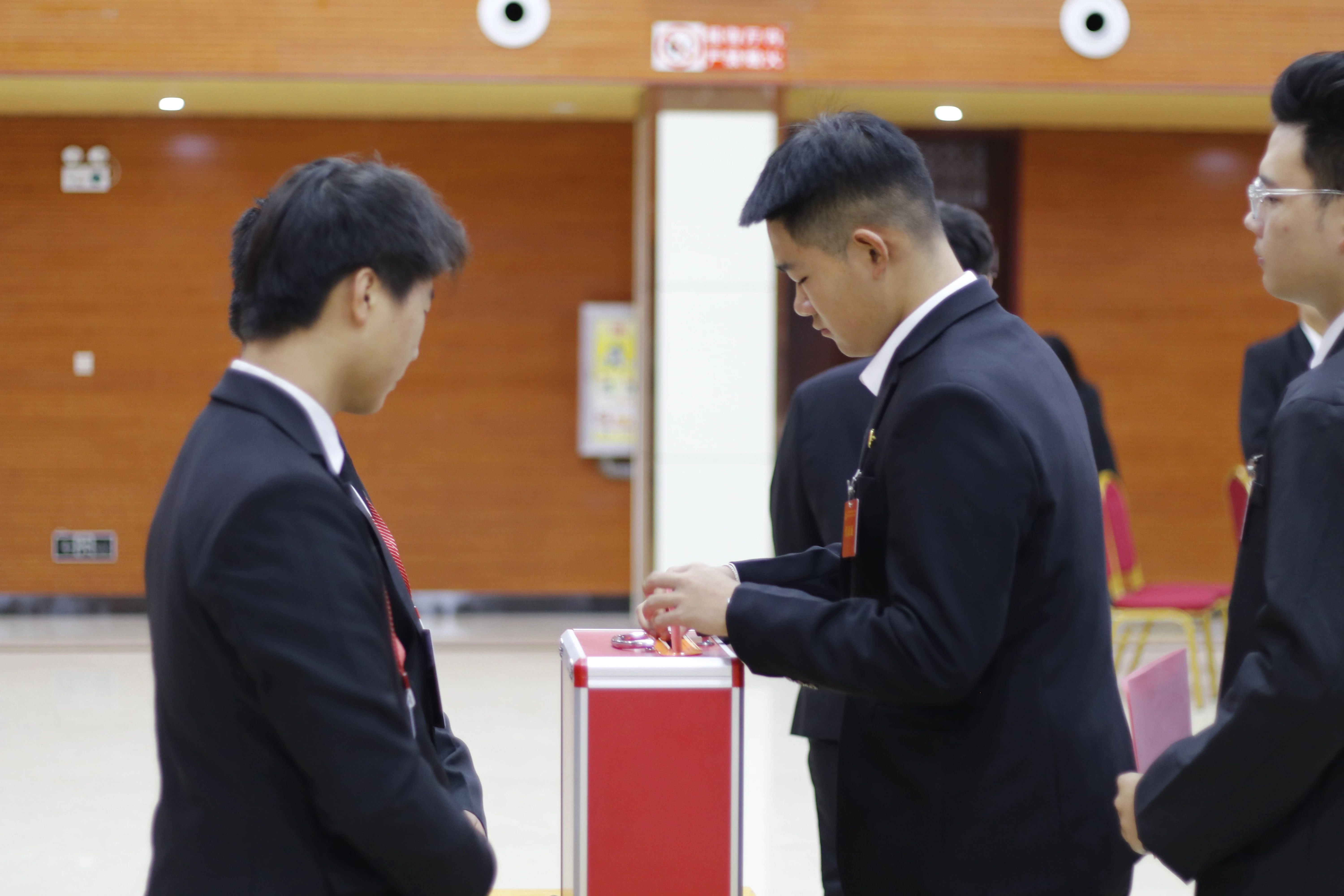 少妇被又大又粗又爽久久