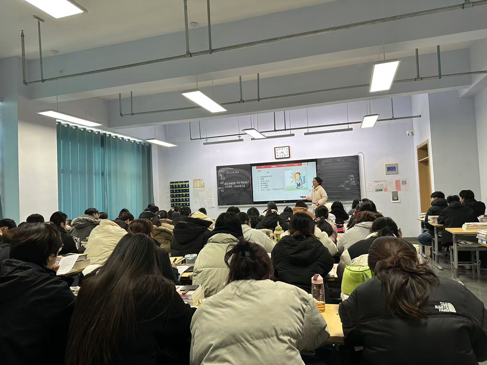 少妇被又大又粗又爽久久