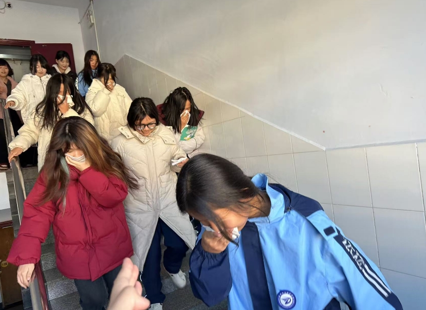 少妇被又大又粗又爽久久