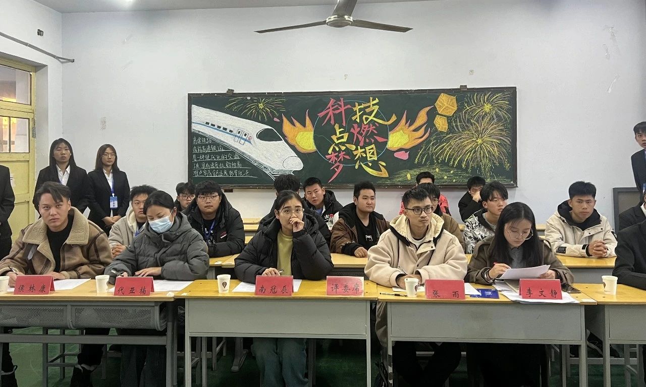 少妇被又大又粗又爽久久