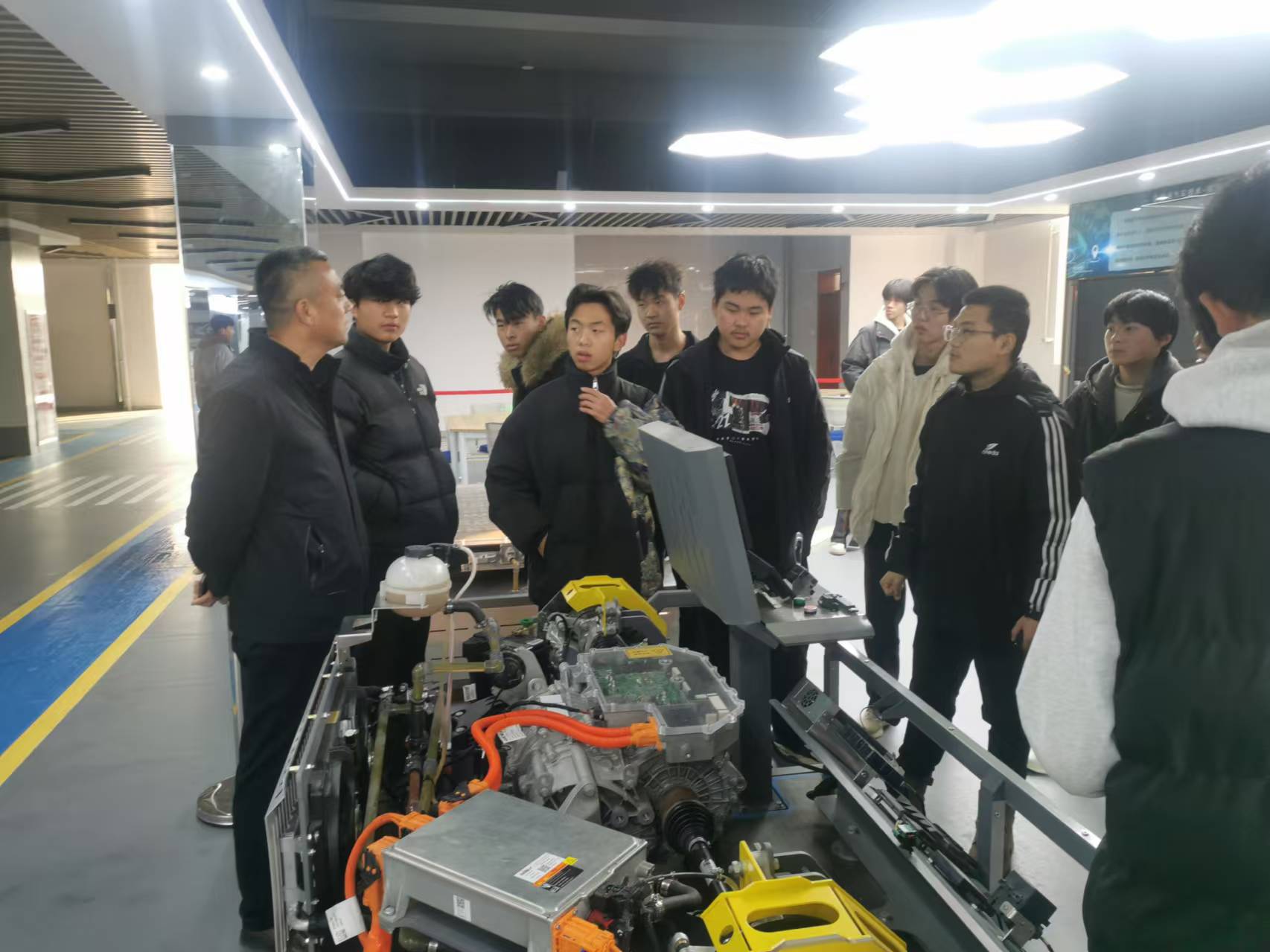 少妇被又大又粗又爽久久