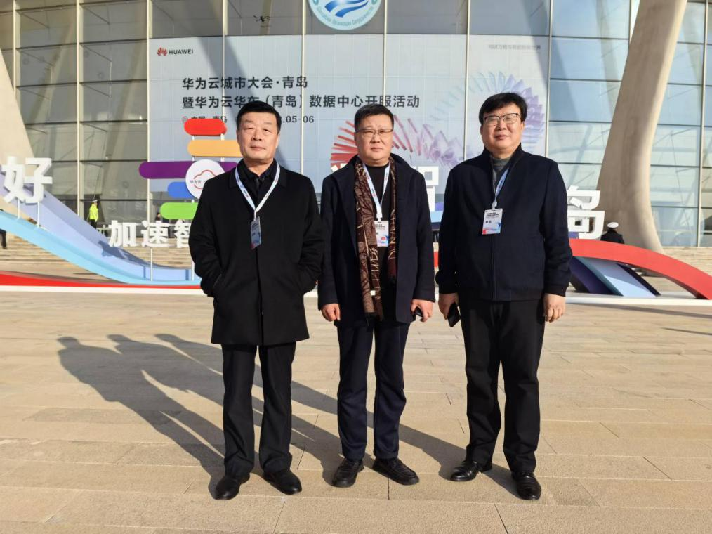 少妇被又大又粗又爽久久