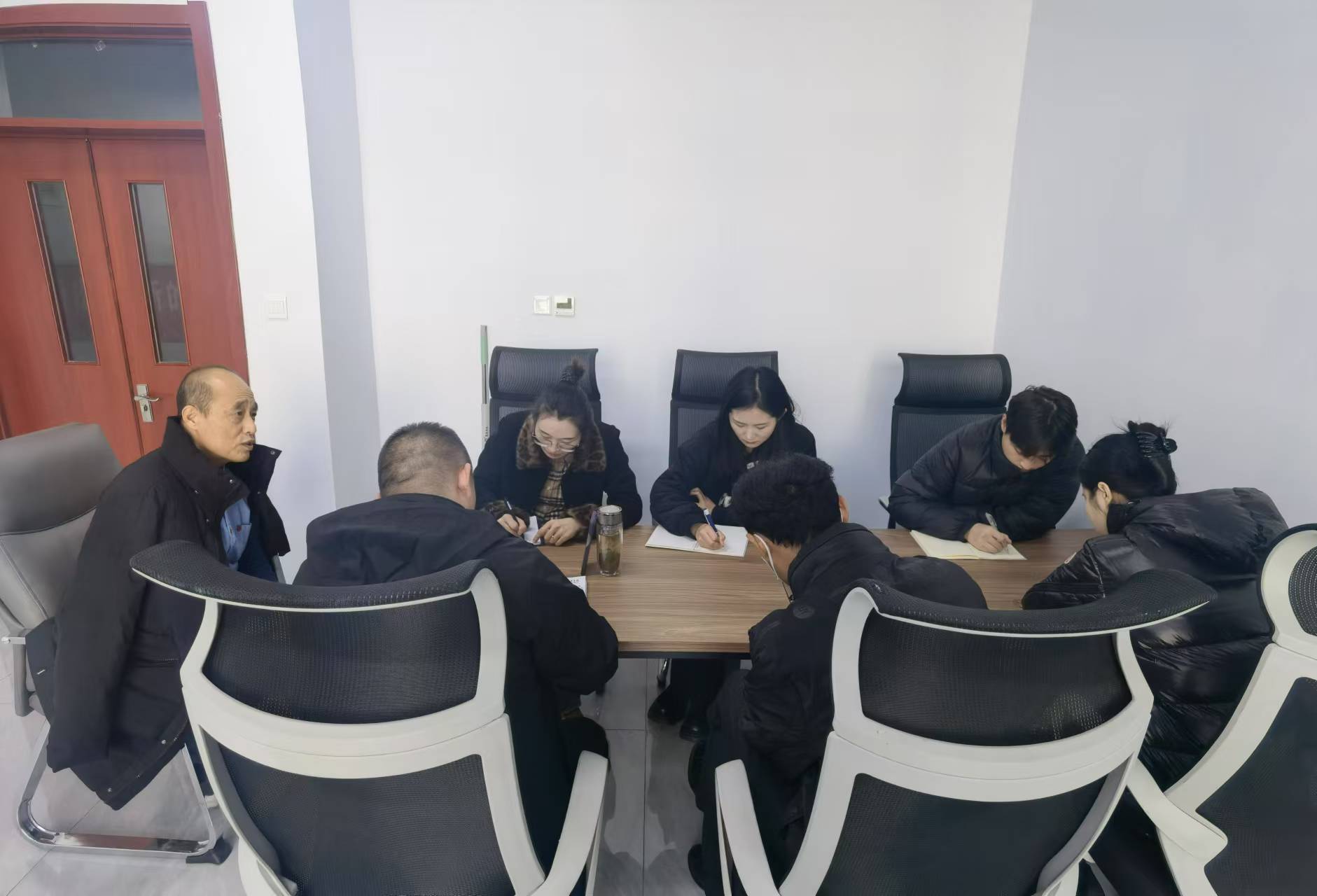 少妇被又大又粗又爽久久