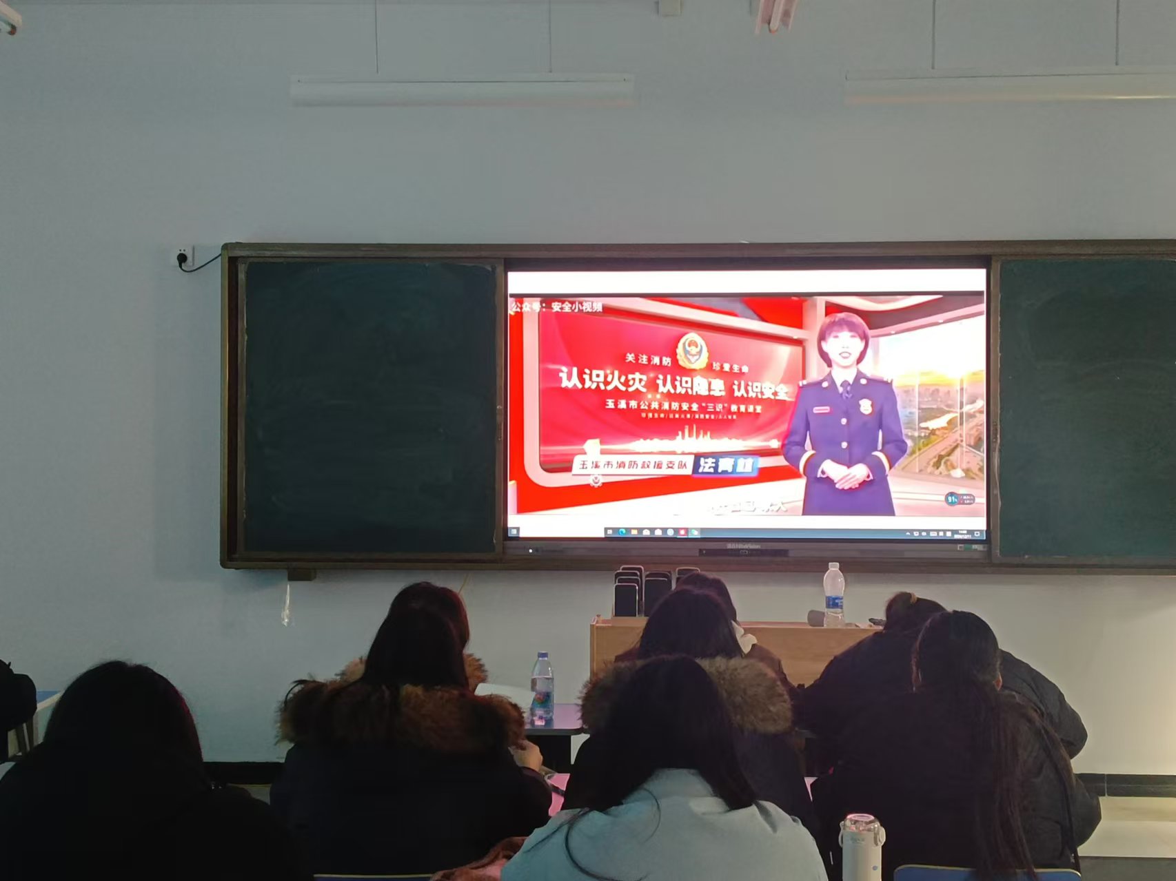 少妇被又大又粗又爽久久