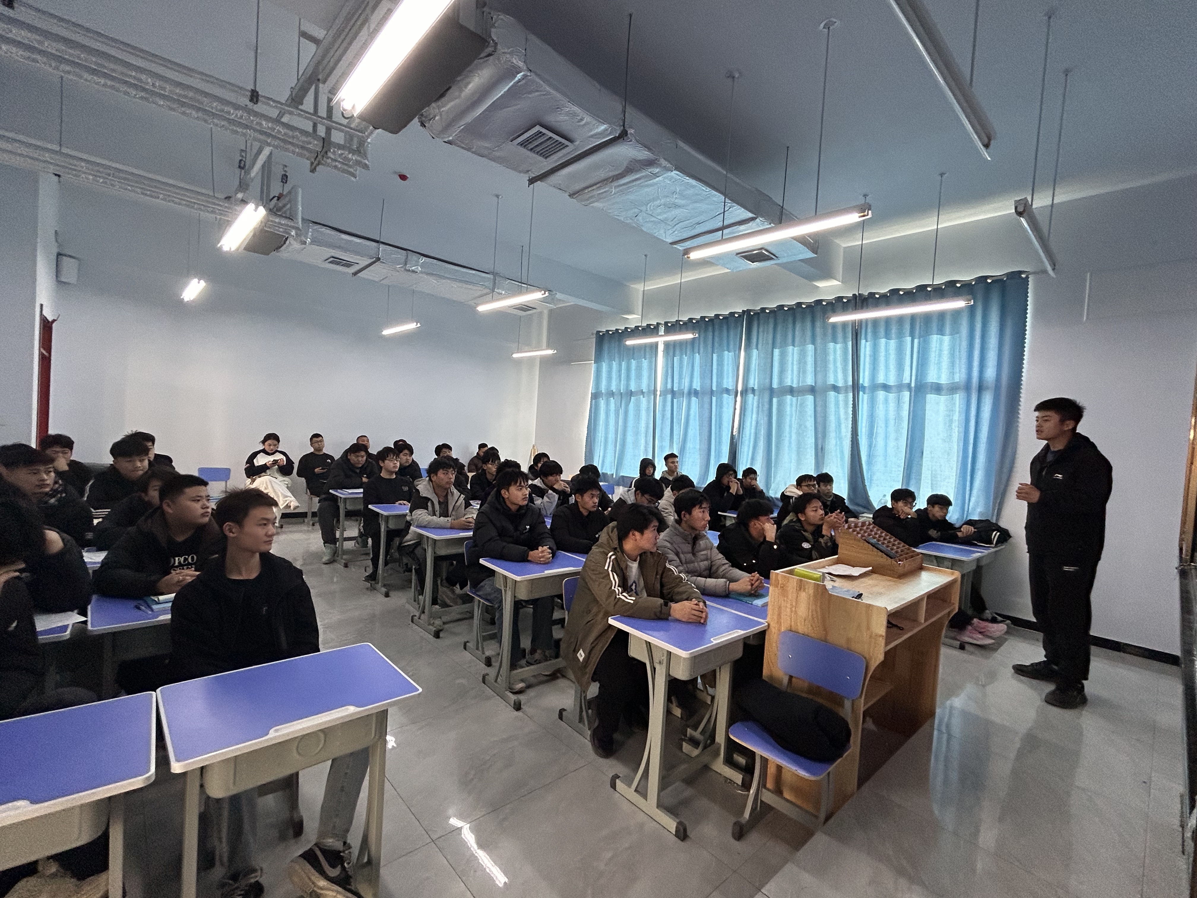 少妇被又大又粗又爽久久