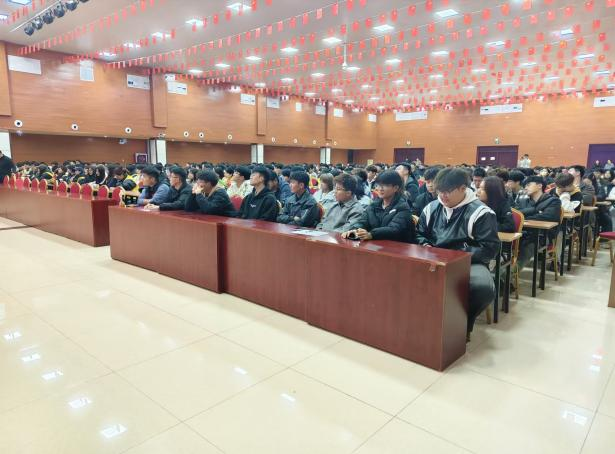 少妇被又大又粗又爽久久