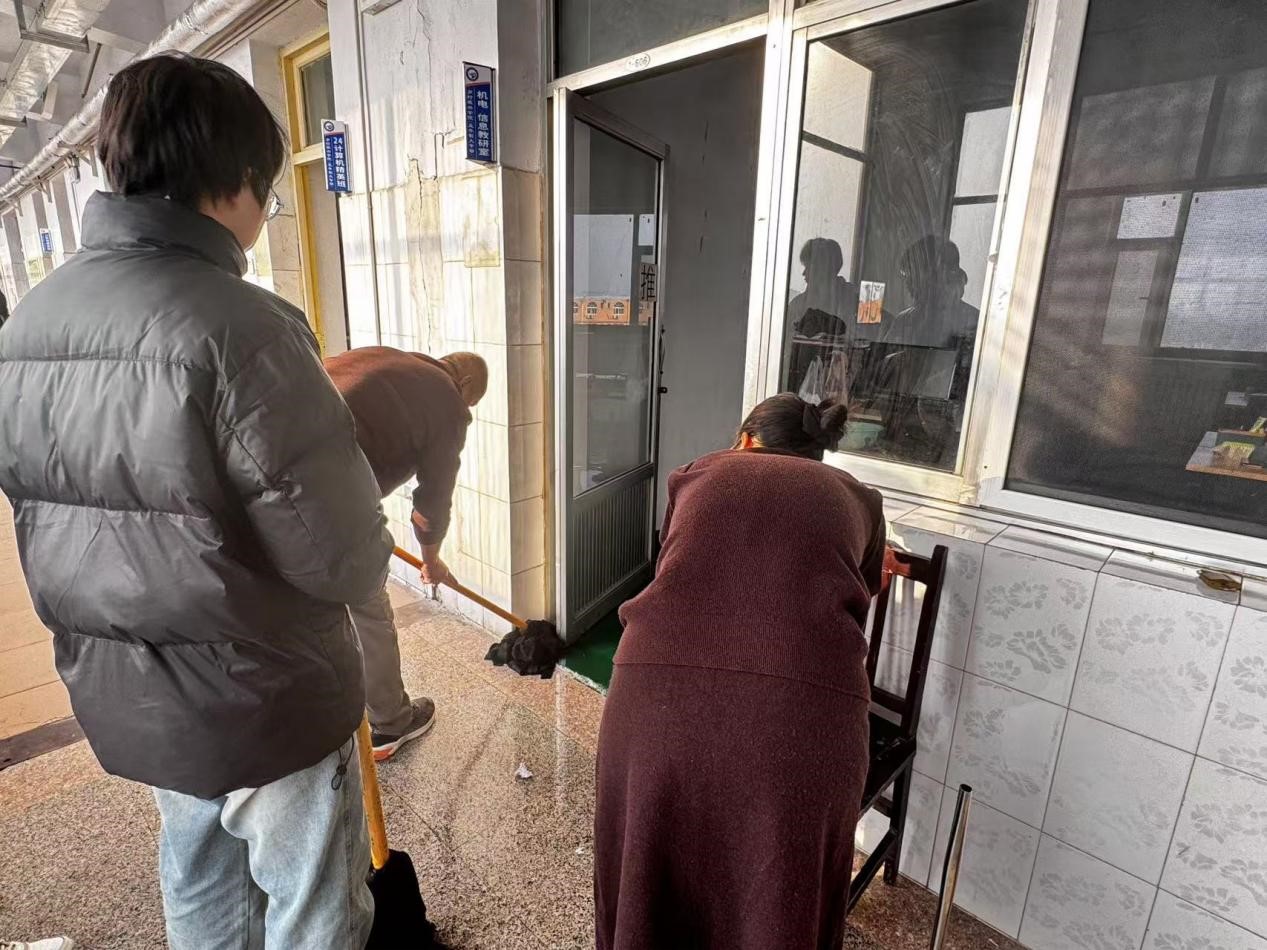 少妇被又大又粗又爽久久