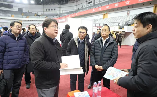 少妇被又大又粗又爽久久