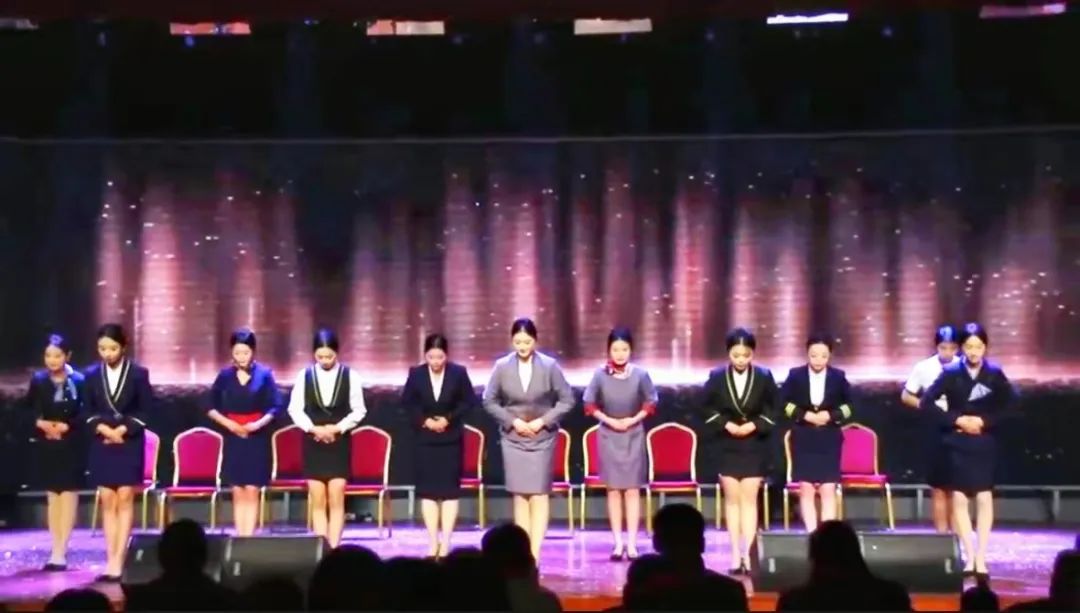 少妇被又大又粗又爽久久