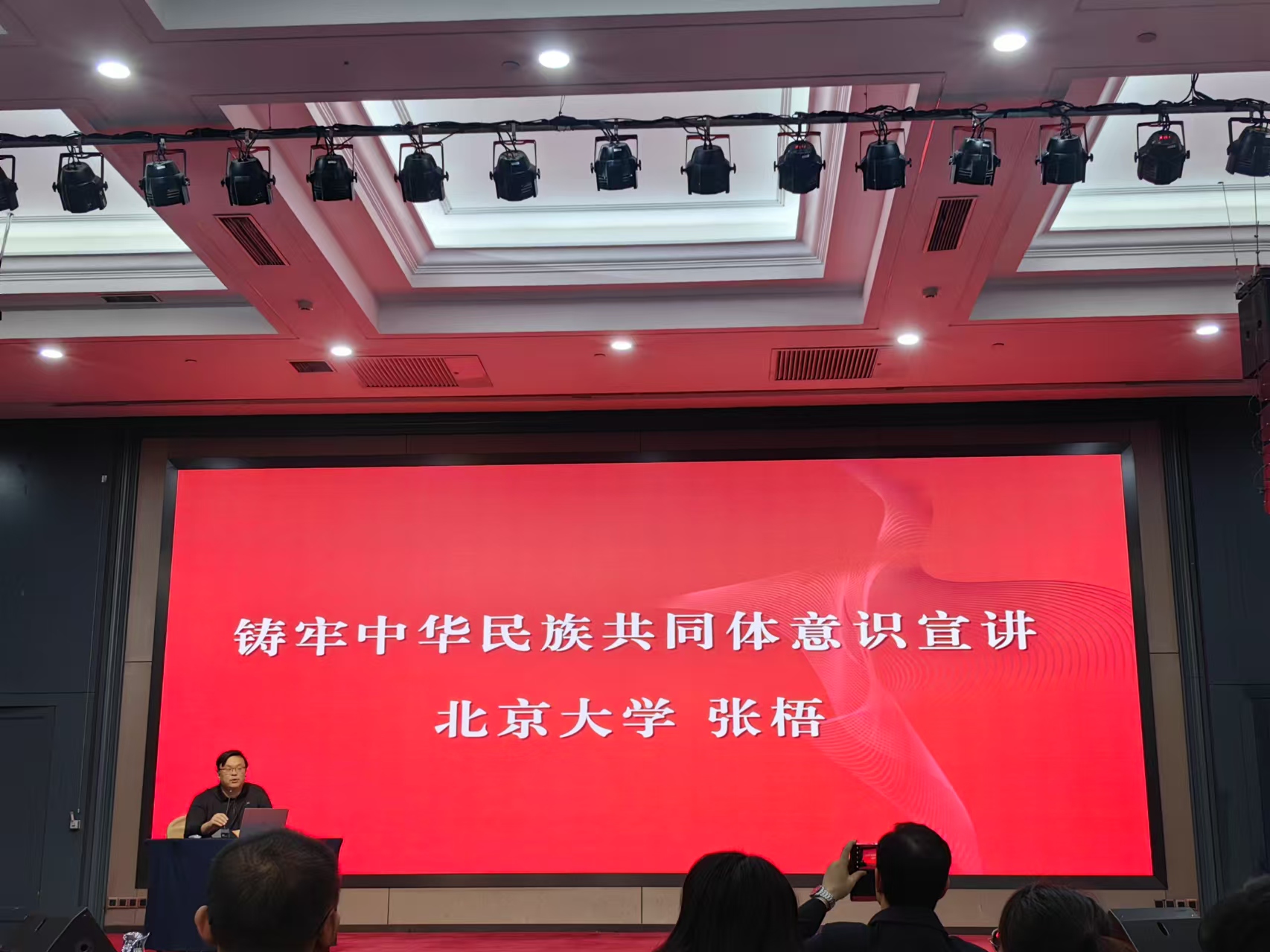 少妇被又大又粗又爽久久