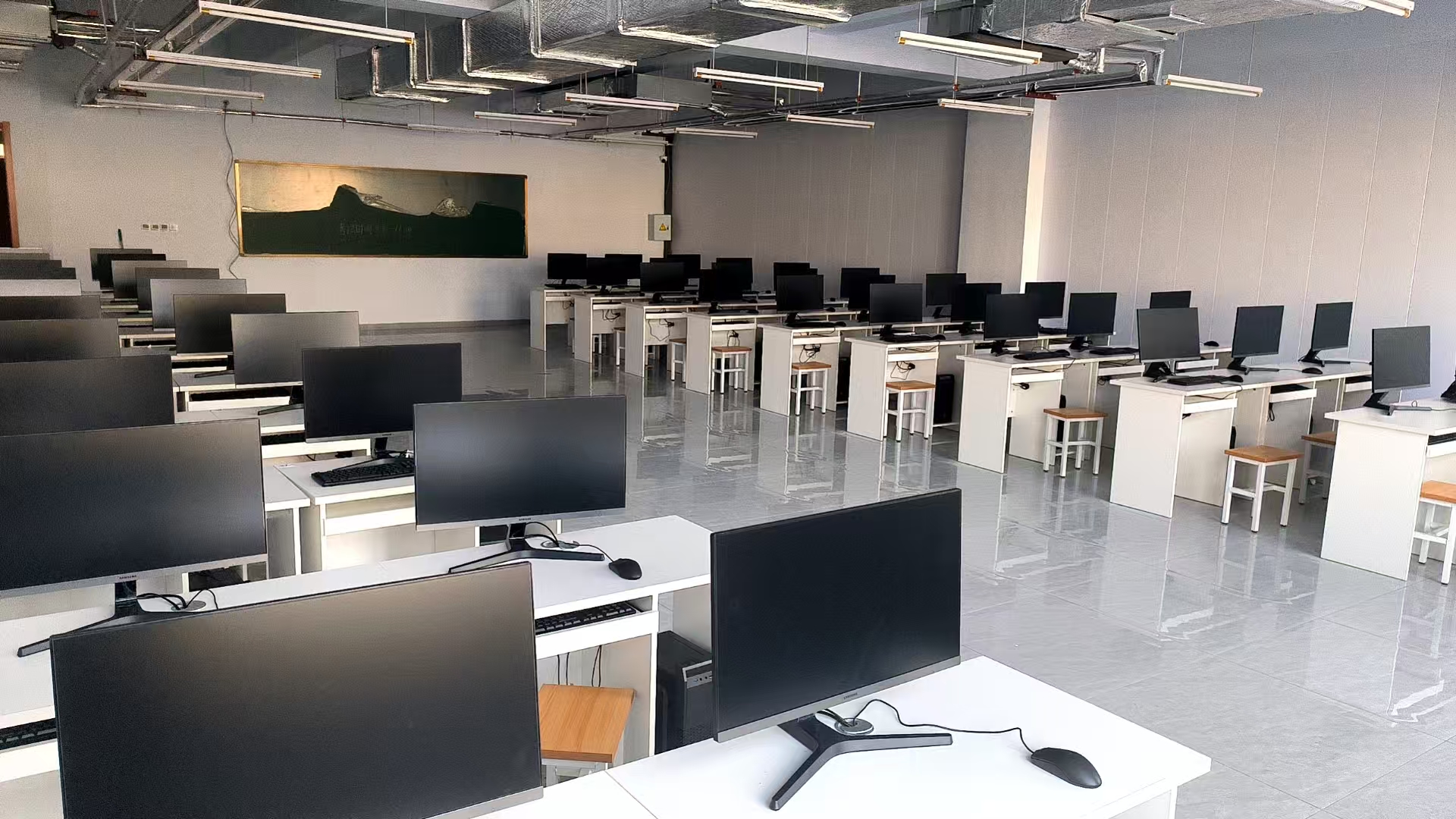 少妇被又大又粗又爽久久