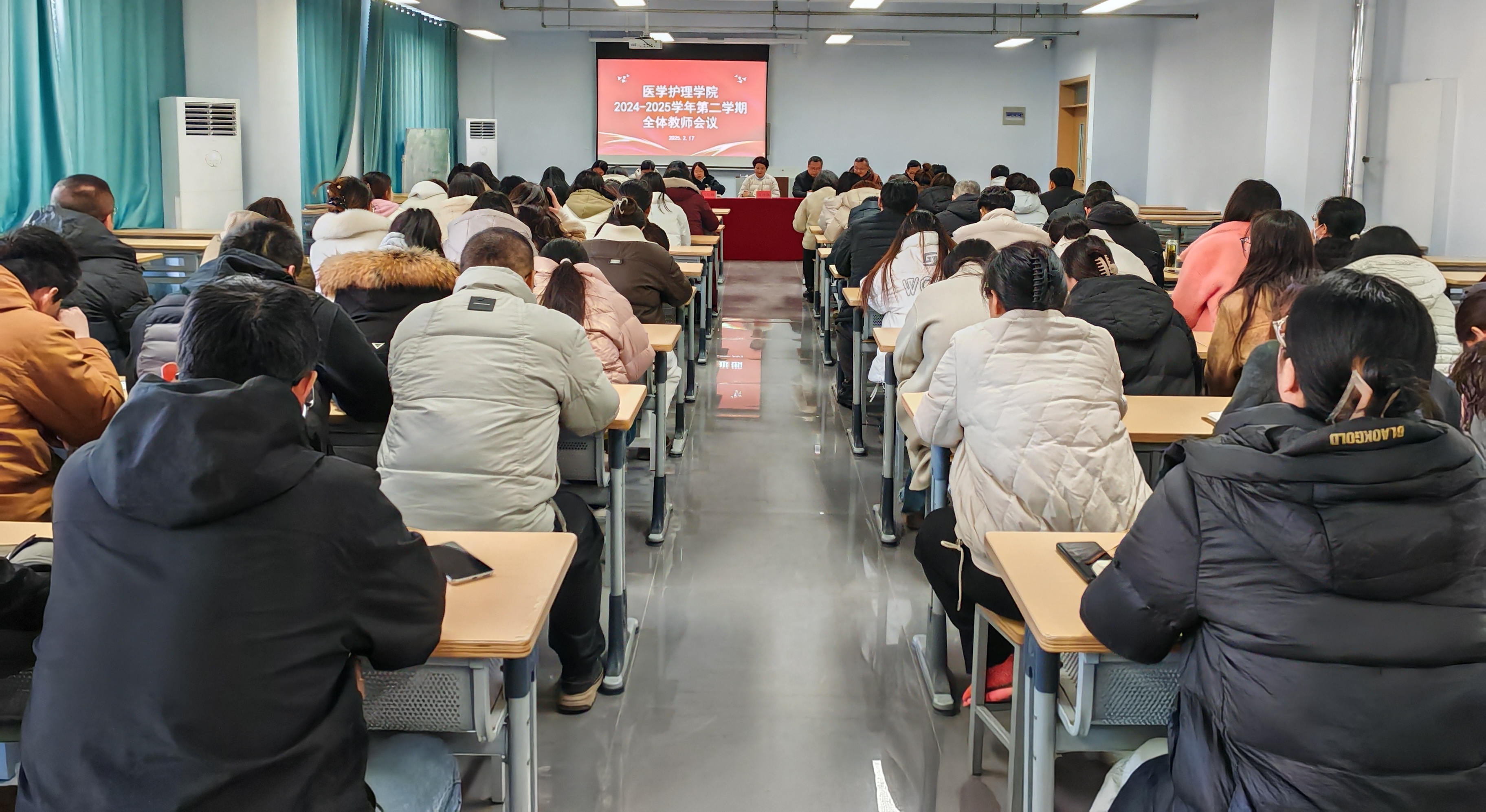 少妇被又大又粗又爽久久