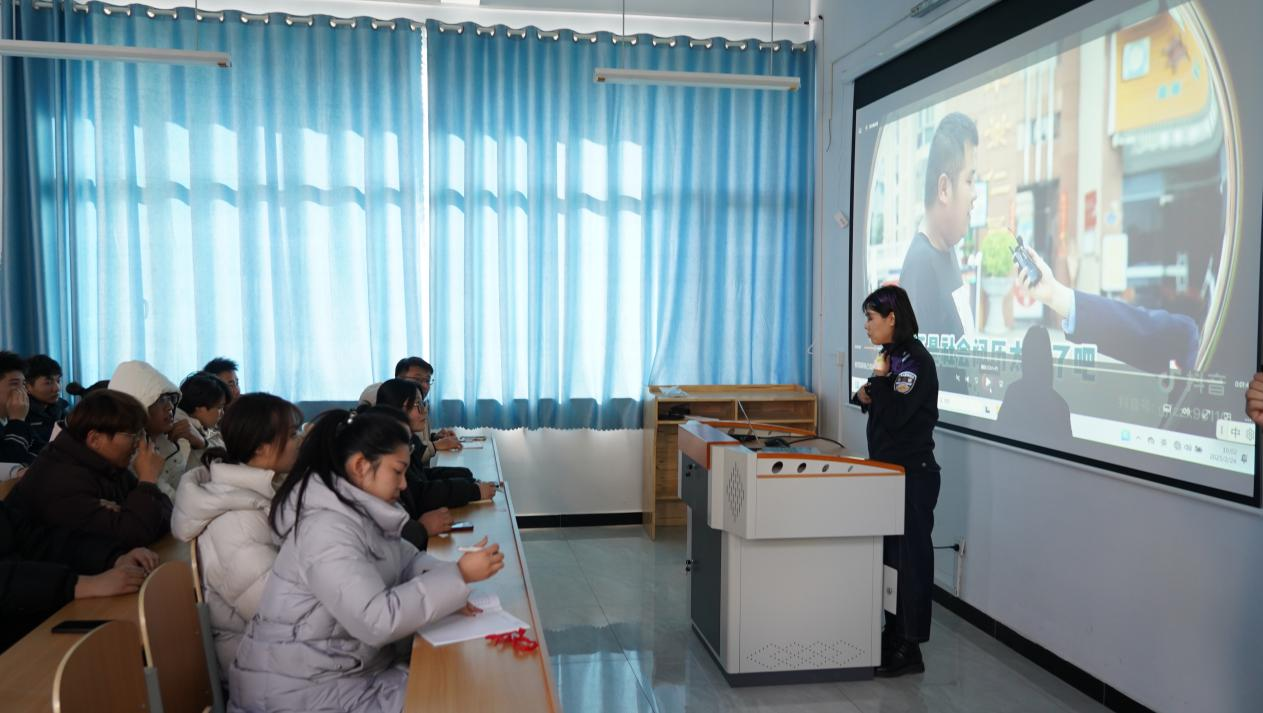 少妇被又大又粗又爽久久