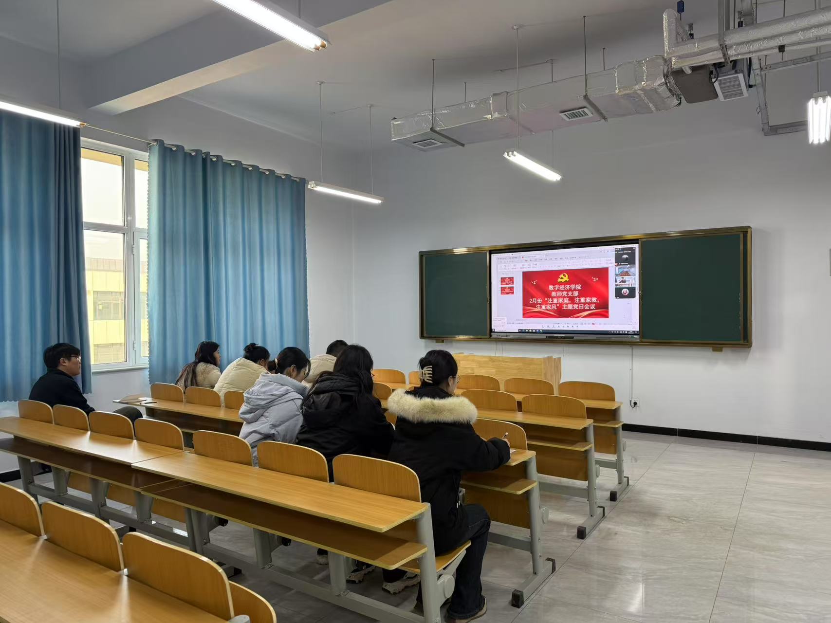 少妇被又大又粗又爽久久