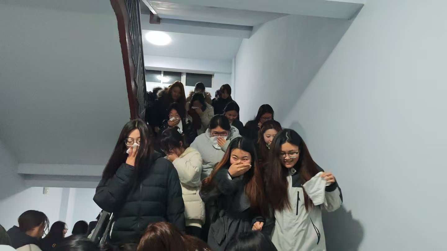 少妇被又大又粗又爽久久