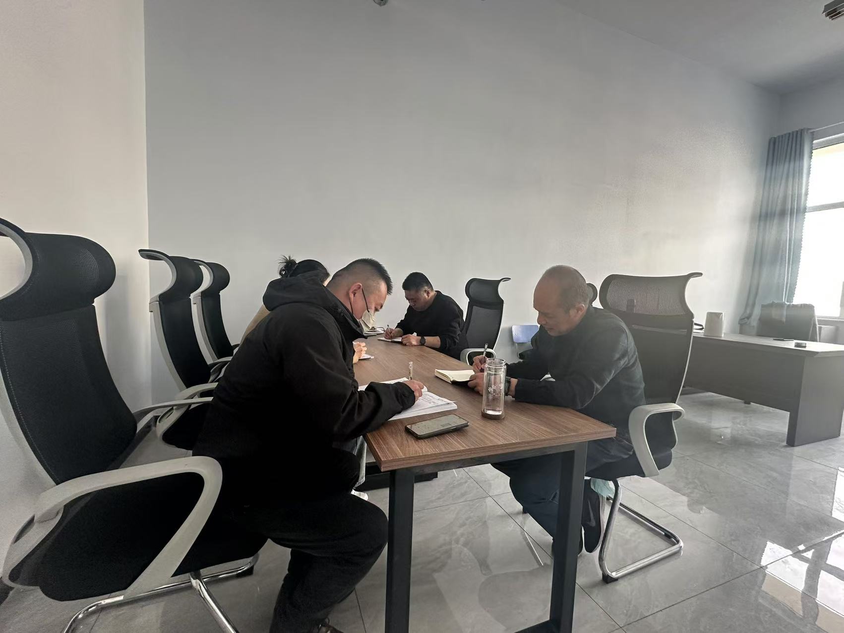 少妇被又大又粗又爽久久