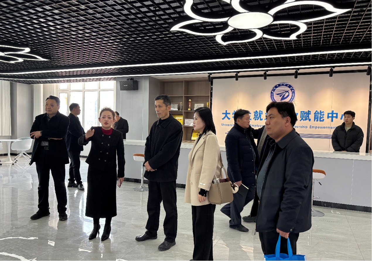 少妇被又大又粗又爽久久