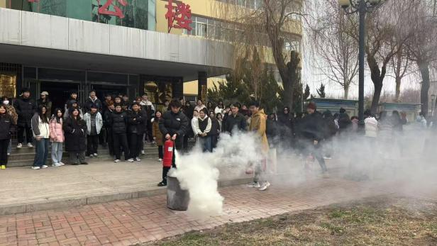 少妇被又大又粗又爽久久