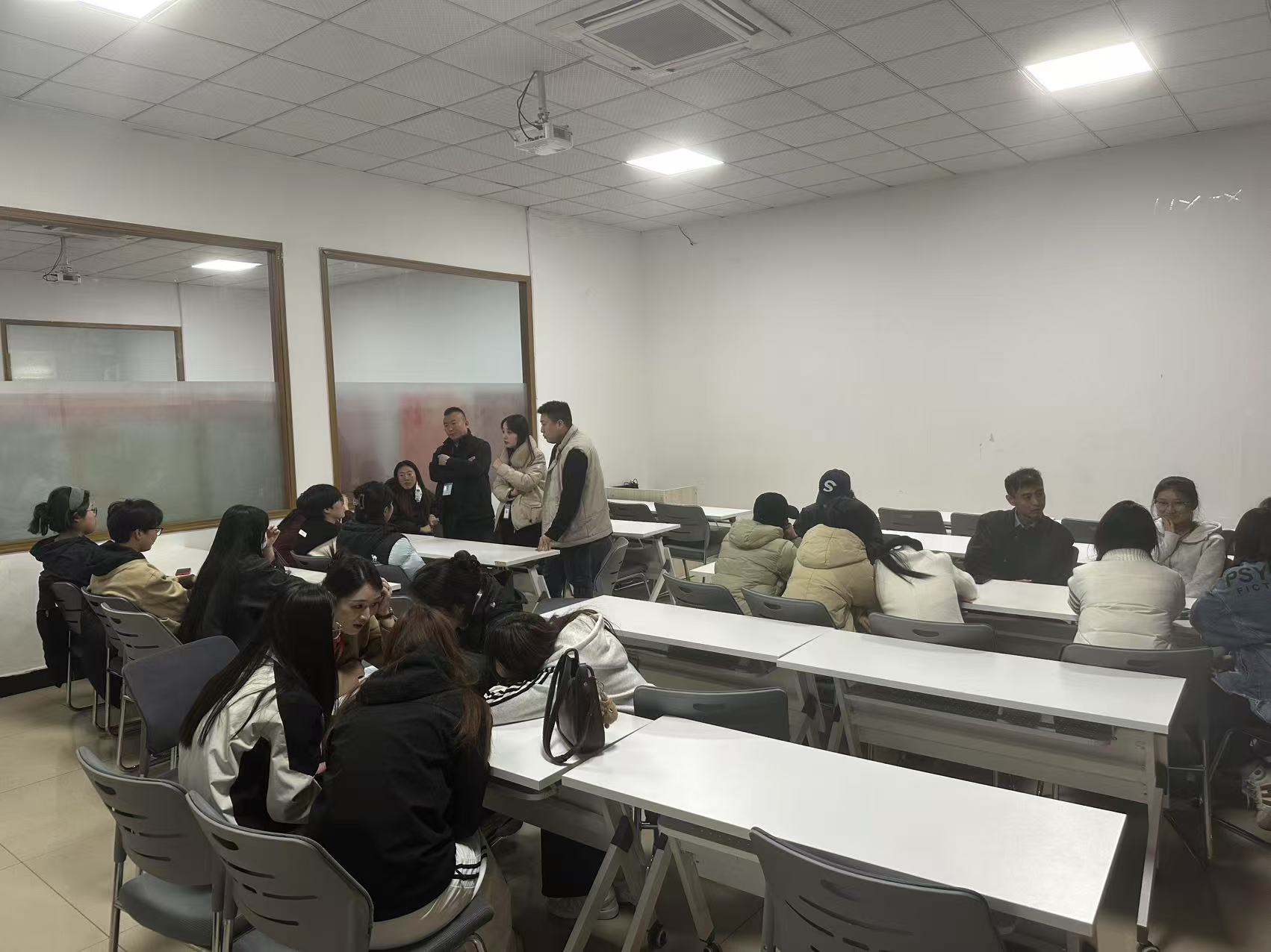 少妇被又大又粗又爽久久