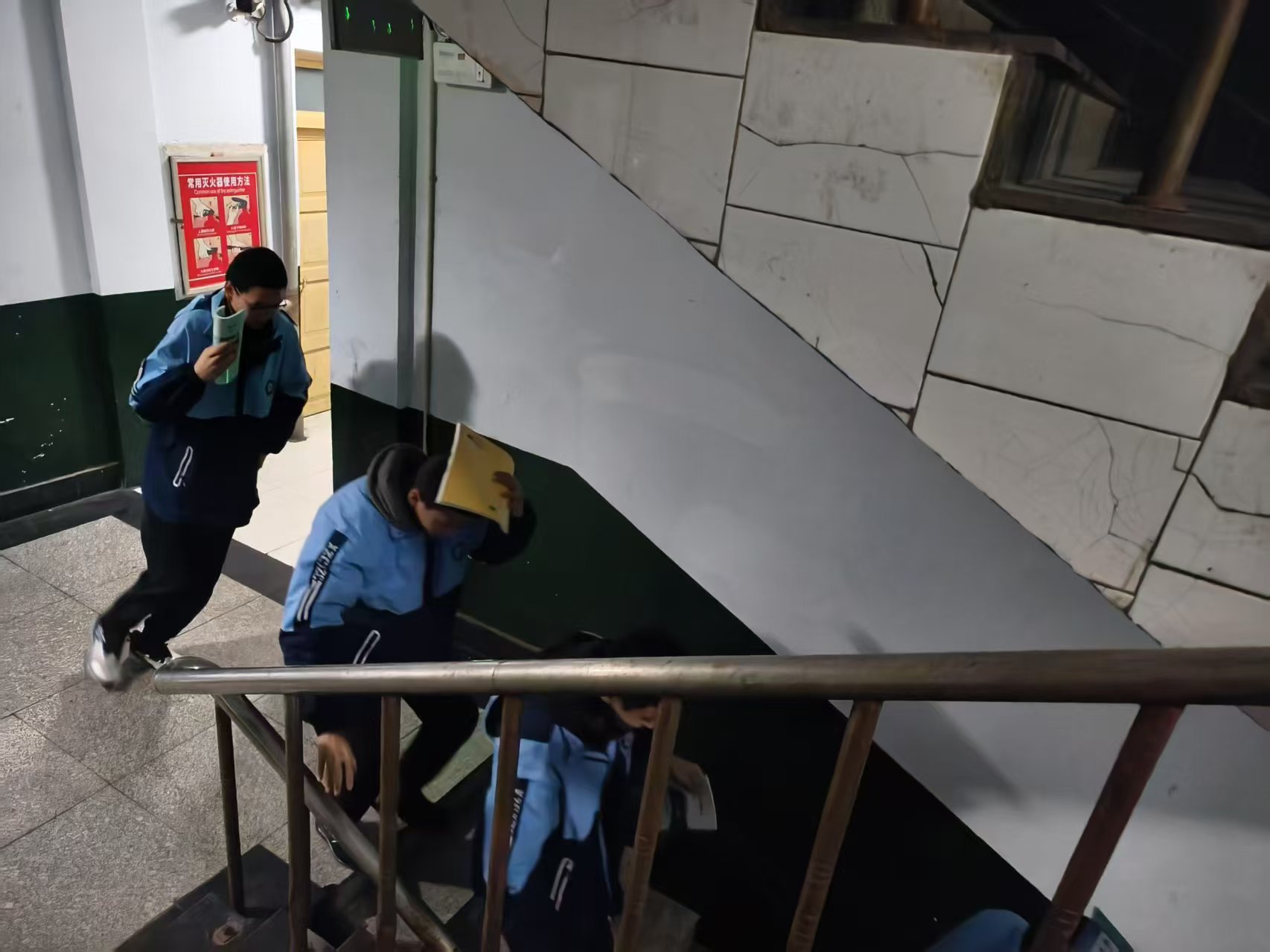 少妇被又大又粗又爽久久