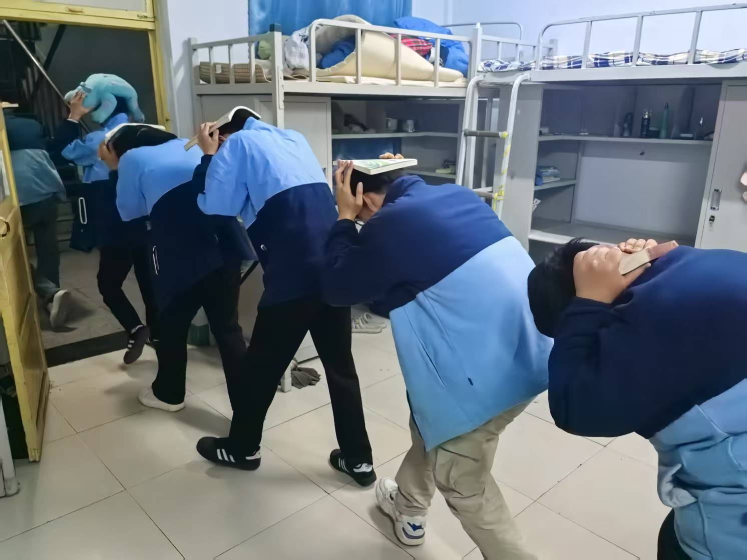 少妇被又大又粗又爽久久