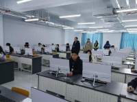 少妇被又大又粗又爽久久