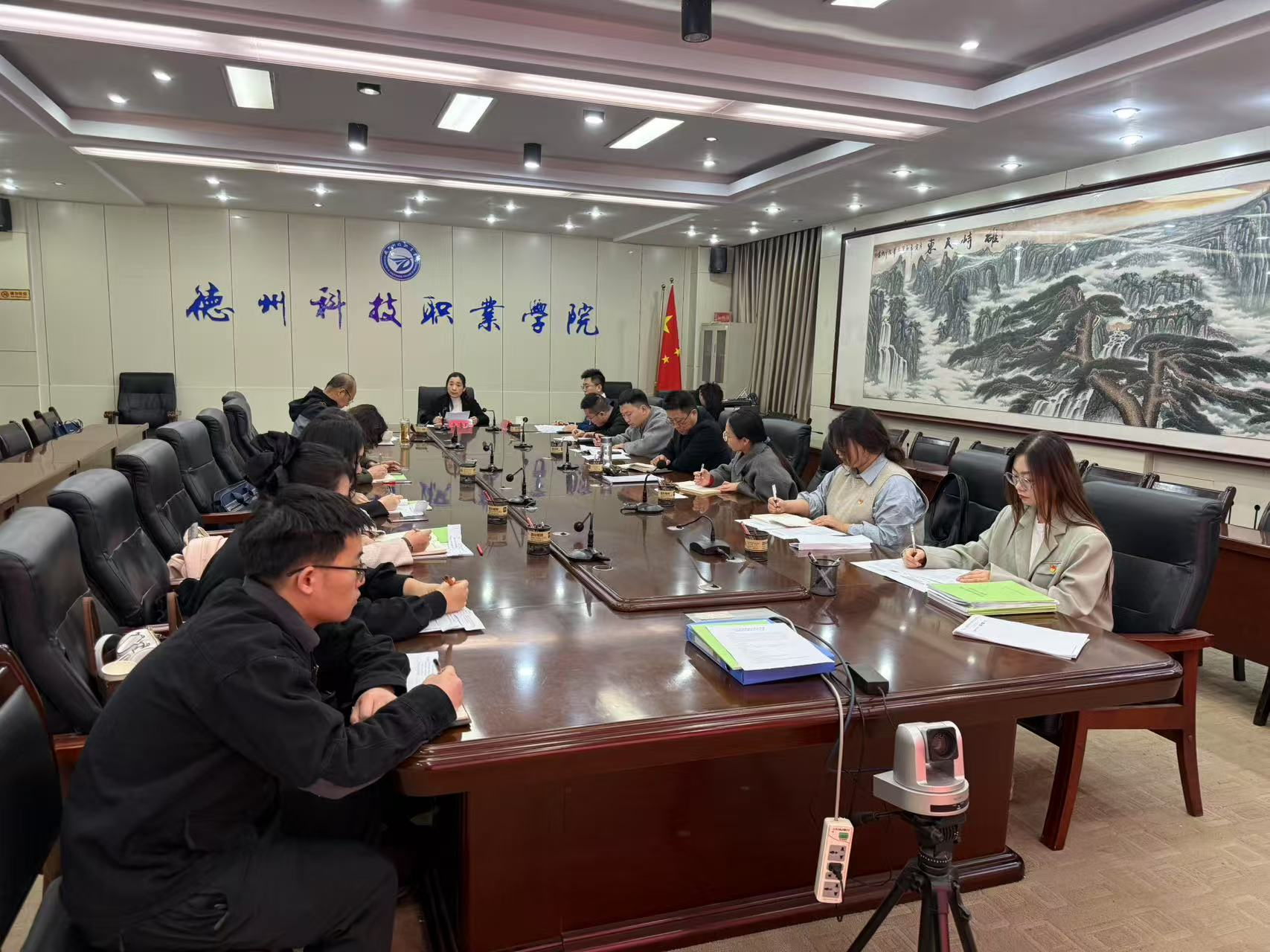 少妇被又大又粗又爽久久