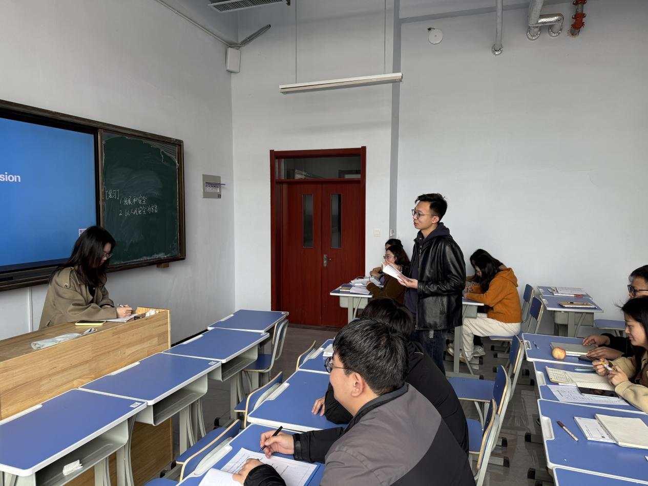 少妇被又大又粗又爽久久