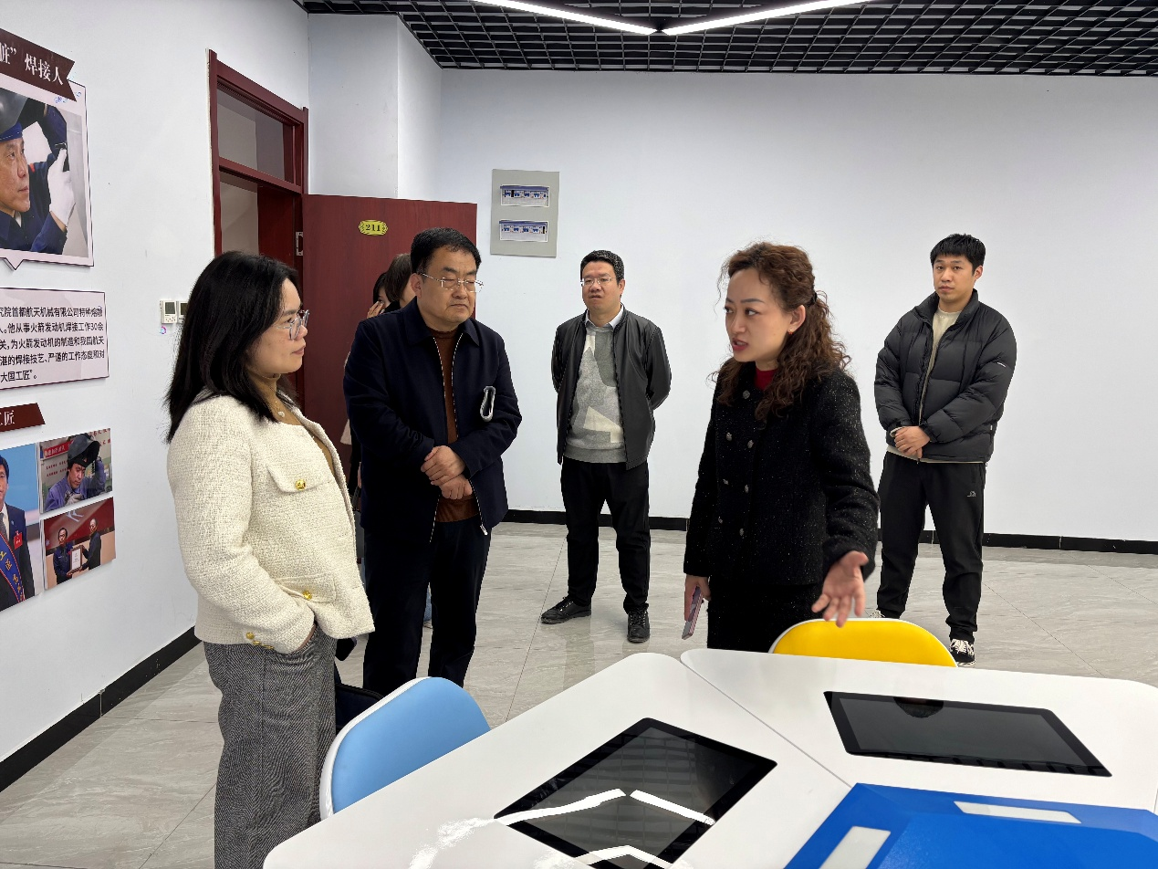 少妇被又大又粗又爽久久