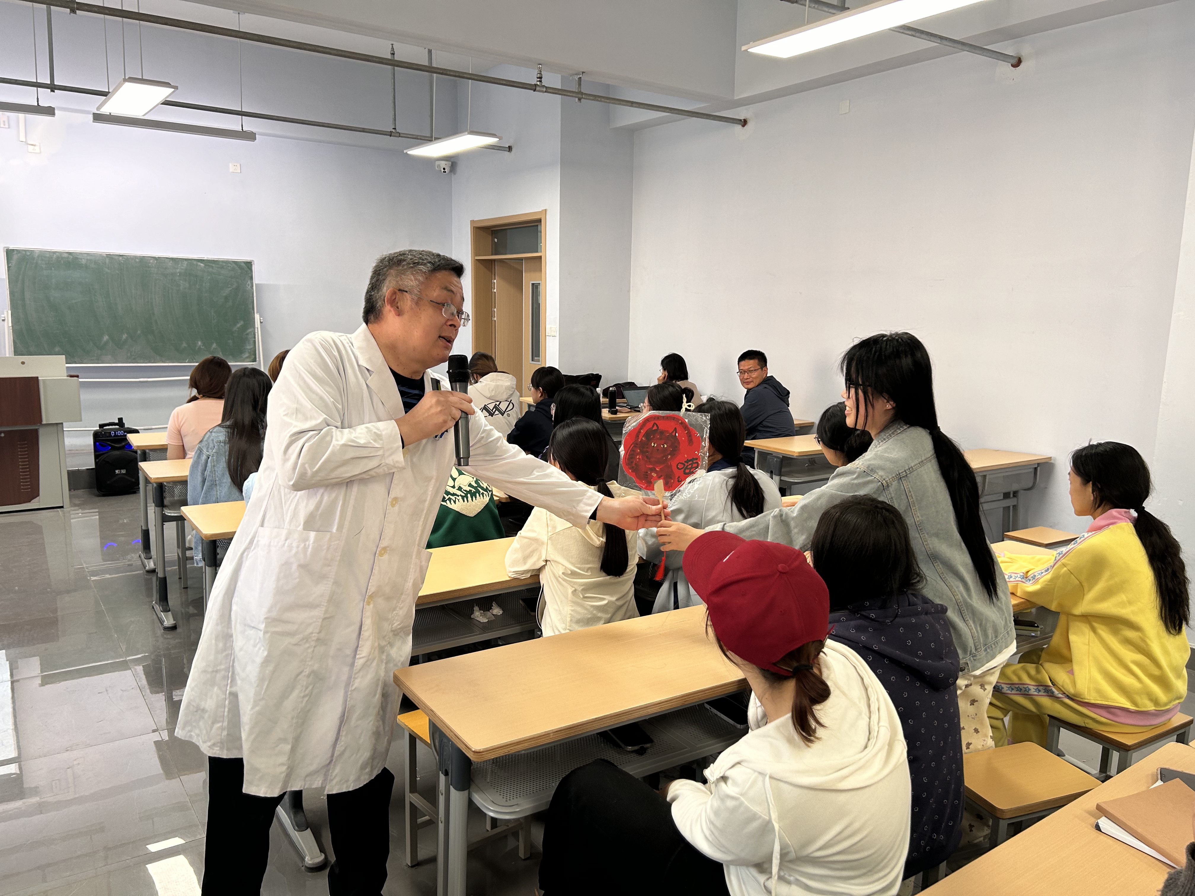 少妇被又大又粗又爽久久