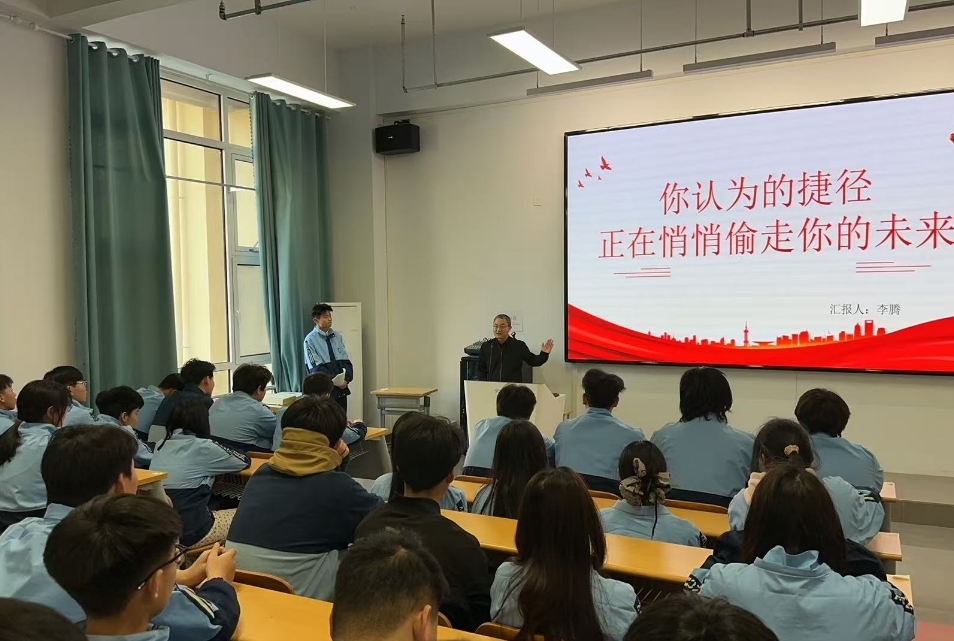 少妇被又大又粗又爽久久