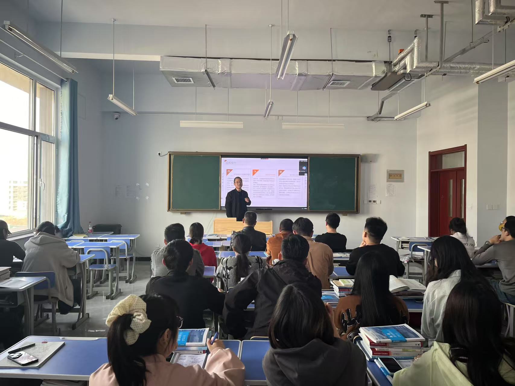 少妇被又大又粗又爽久久