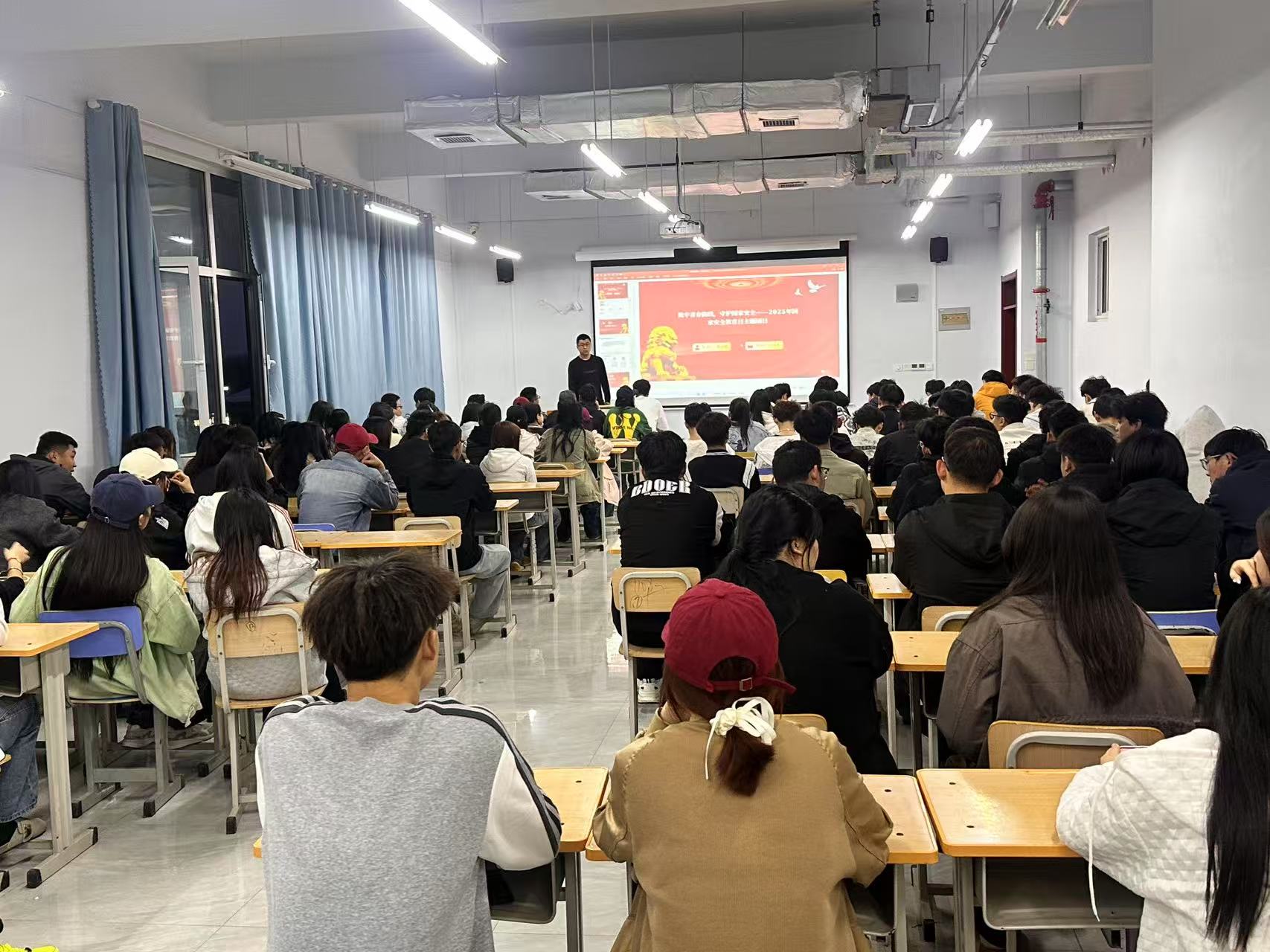 少妇被又大又粗又爽久久